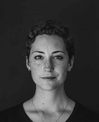 Portrait of Nora Hallberg, co-founder and CEO of Rowan Grid